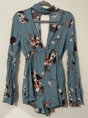 Tobi Dusty Blue Floral V-Neck Long Sleeve Romper Size Small